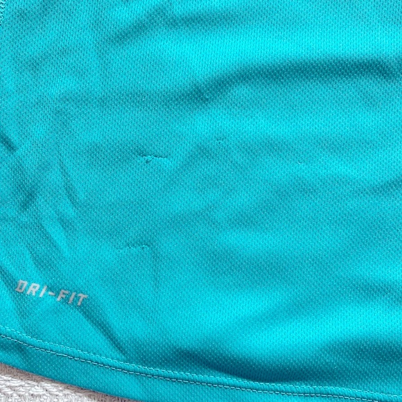 Nike Tank Top - Picture 3 of 3